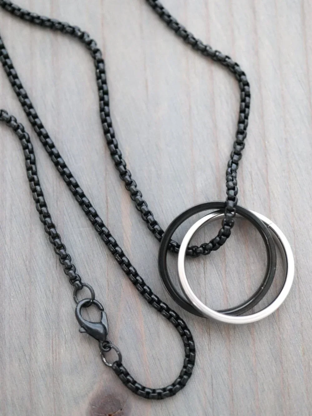 Interlocking Black/Silver Rings Style Pendant Necklace Black Stainless Steel